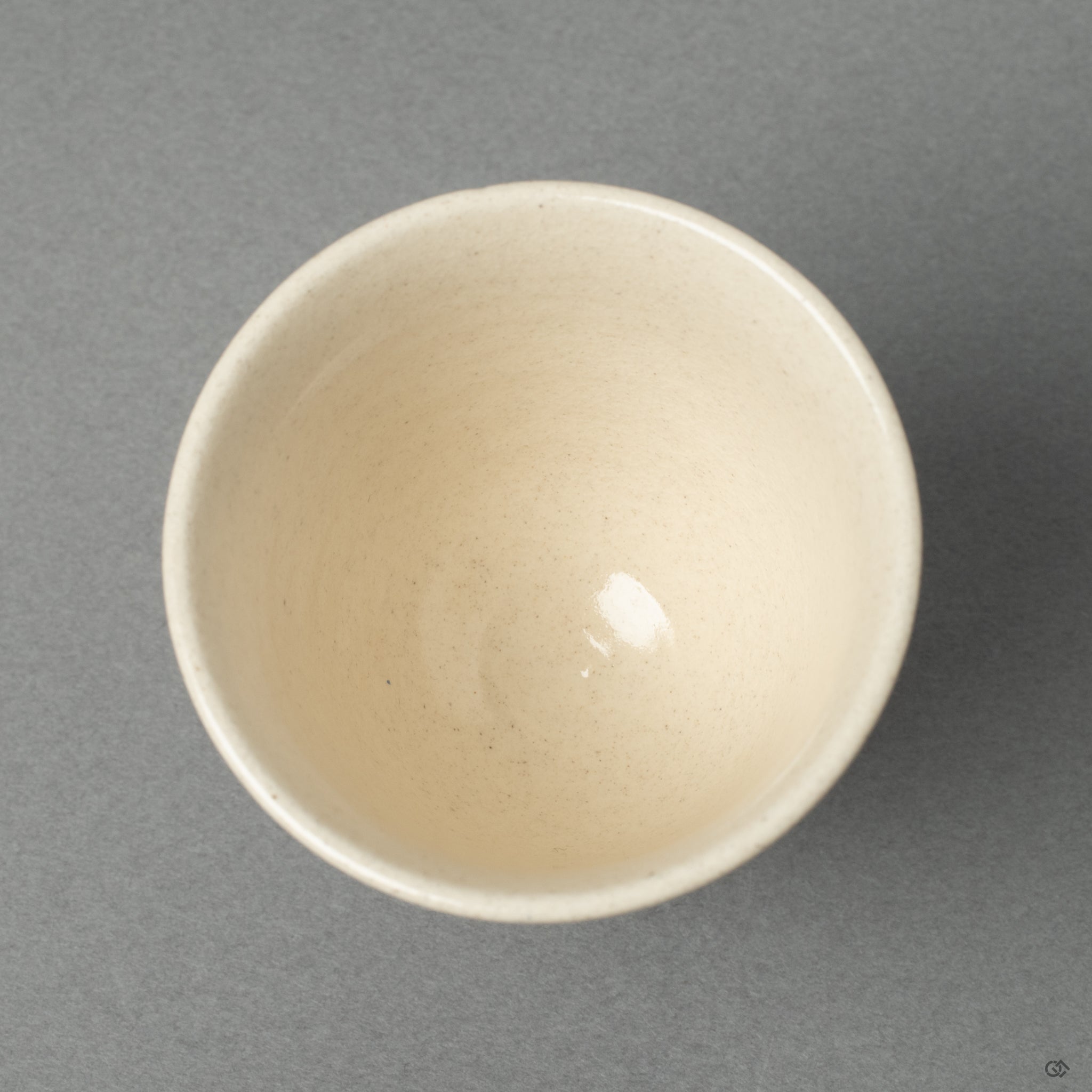 Looking down into the vessel, this top-down view shows the beautiful continuation of both the Kintsugi and the Kawari-nuri Seigaiha patterns on the interior, showcasing the artwork's comprehensive beauty.