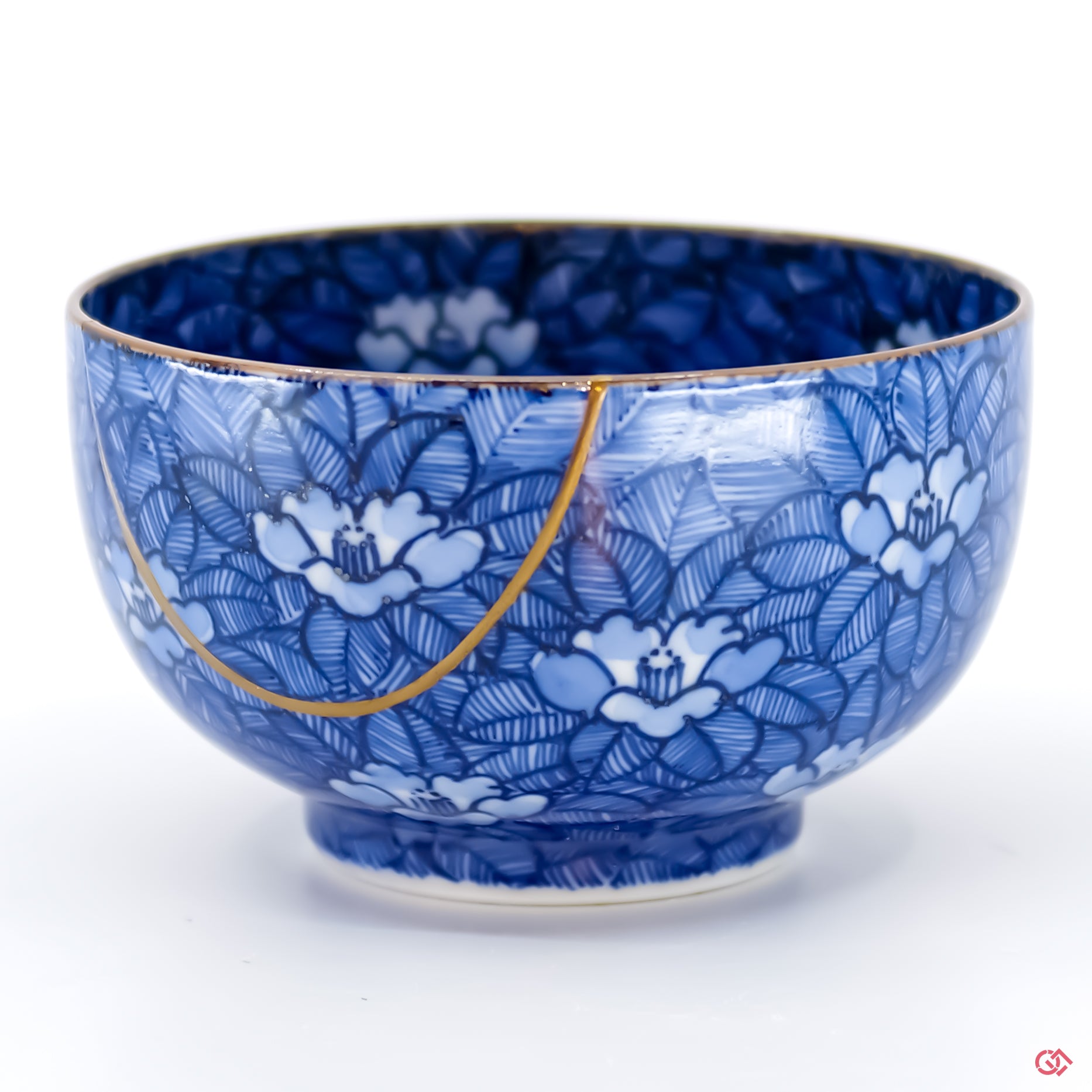 Buy the Japanese art of Kintsugi up close: Witness the delicate brushstrokes of gold that transform imperfection into beauty.