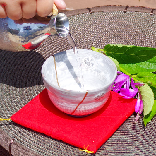 Image of Authentic Kintsugi pottery in use