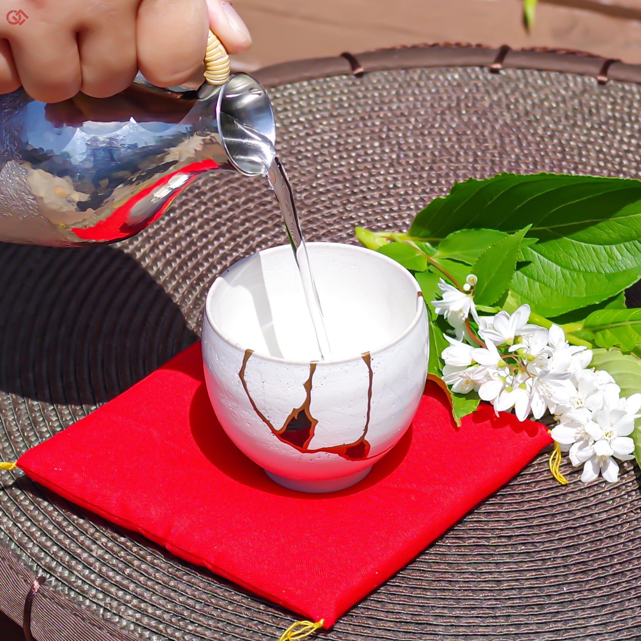 Image of Authentic Kintsugi pottery in use