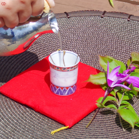 Image of Authentic Kintsugi pottery in use