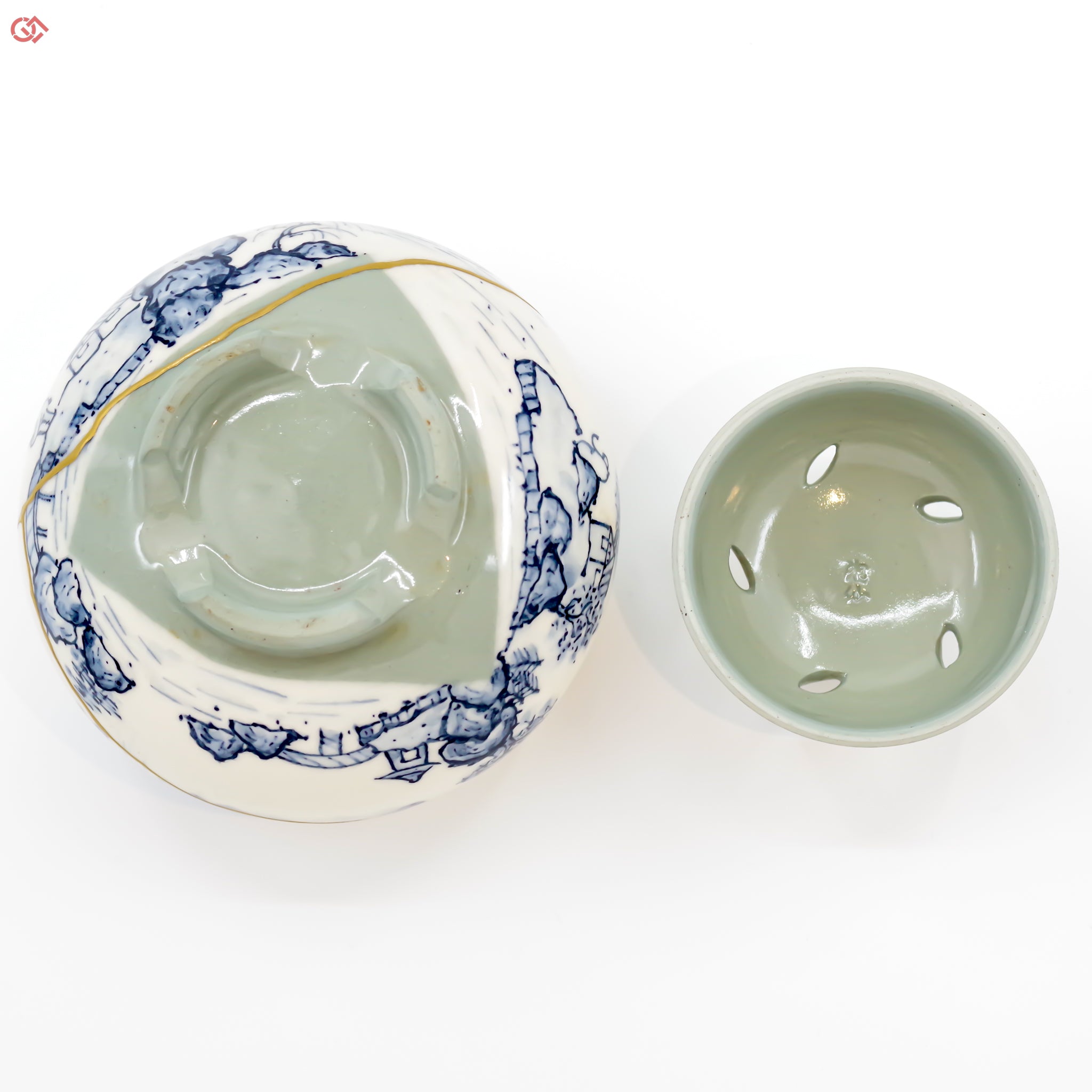 Image of the bottom of Authentic Kintsugi pottery