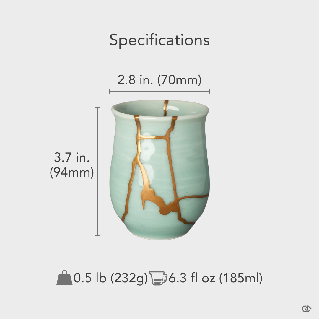 Image of the Kintsugi tea cup with its technical specifications overlaid, showing its dimensions and weight for a clear understanding of its scale.
