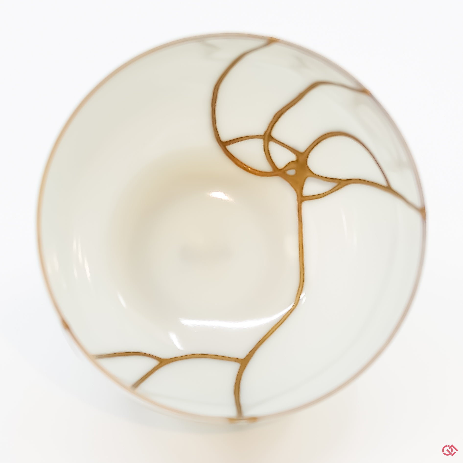 Photo of the front side of an authentic Kintsugi pottery, showing its overall design and features