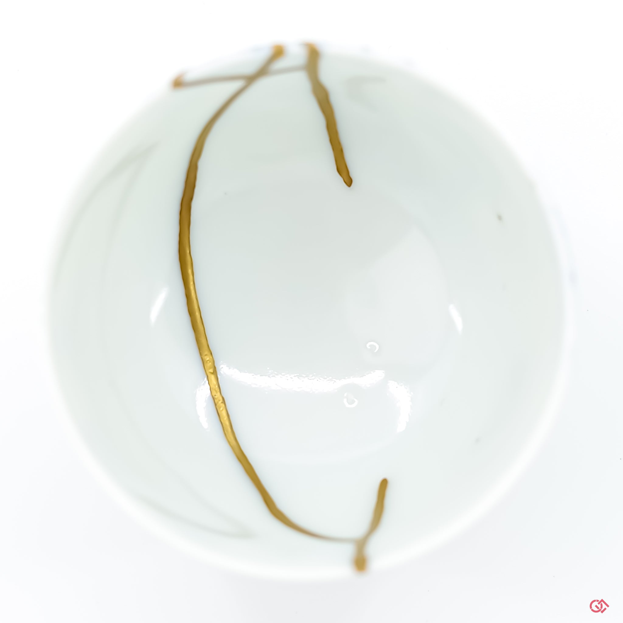 Top view of handcrafted Kintsugi pottery, showcasing design and craftsmanship.
