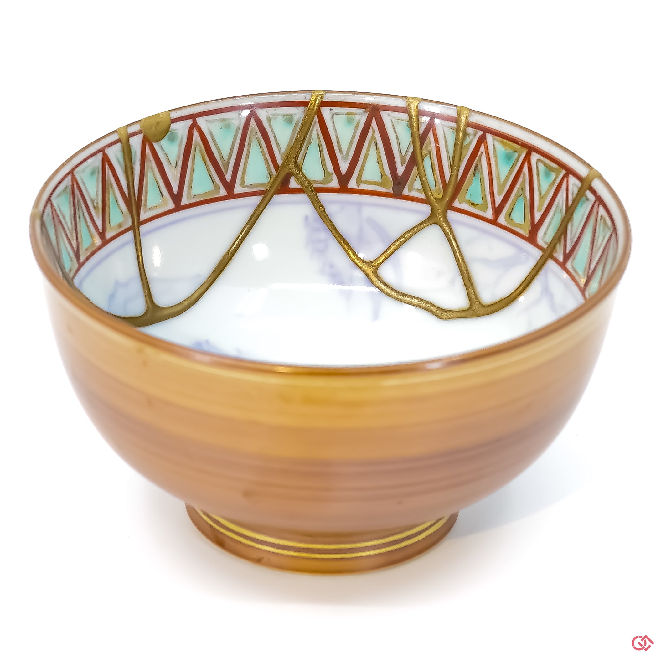 Buy the Japanese art of Kintsugi up close: Witness the delicate brushstrokes of gold that transform imperfection into beauty.