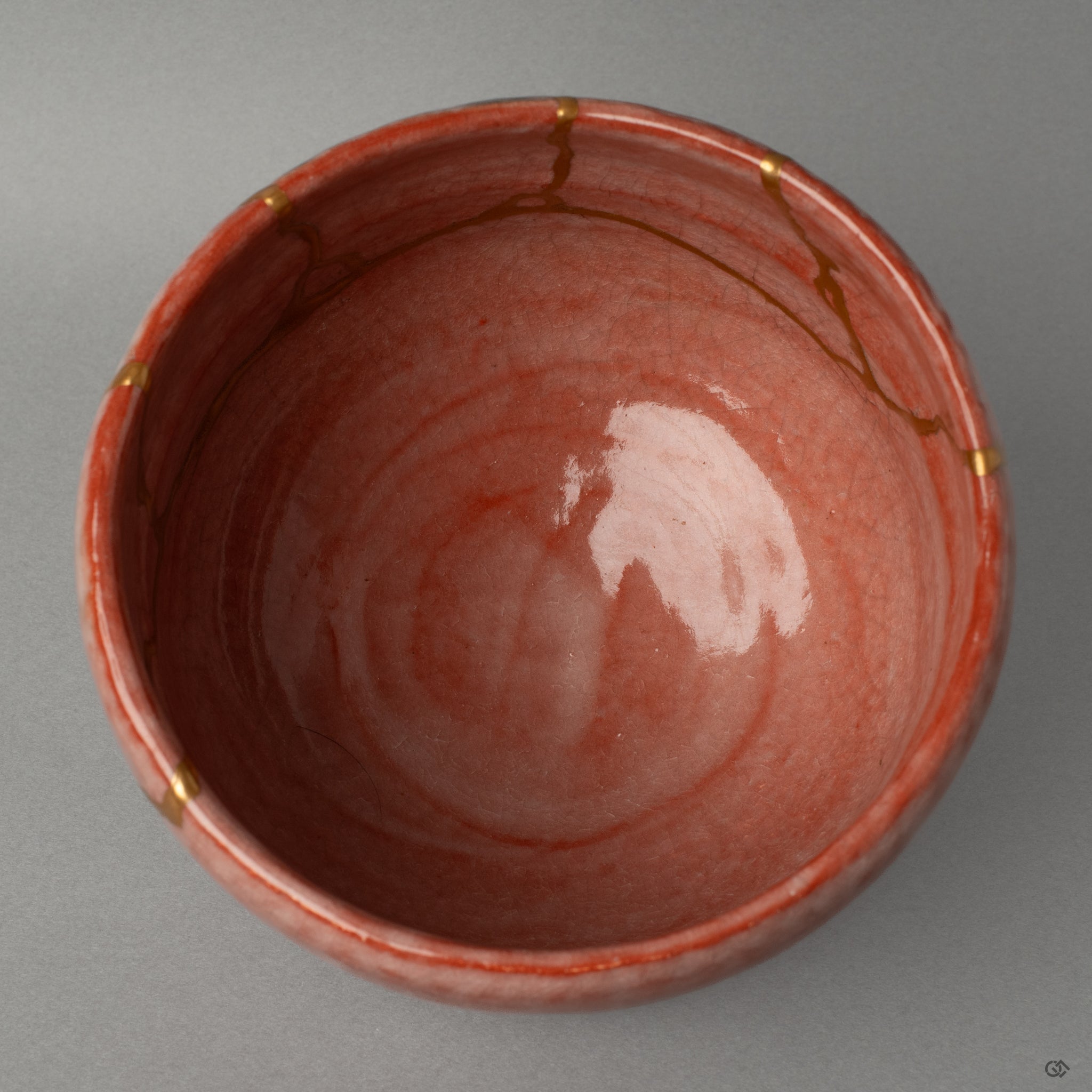 Top view of the kintsugi matcha bowl, its golden repairs forming a unique map—a philosophy in form and an object for intentional living.