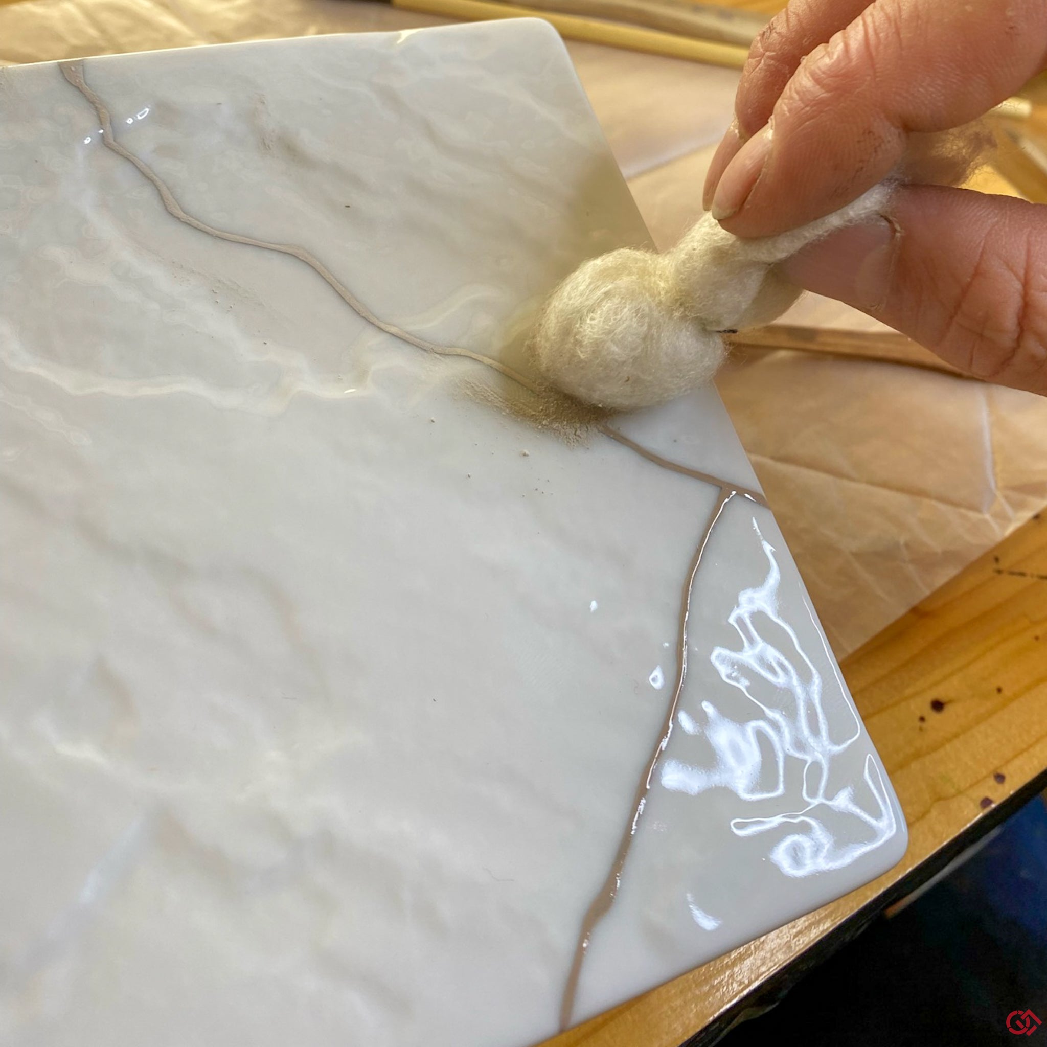 Neo Kintsugi Serving Plate Vine Pattern