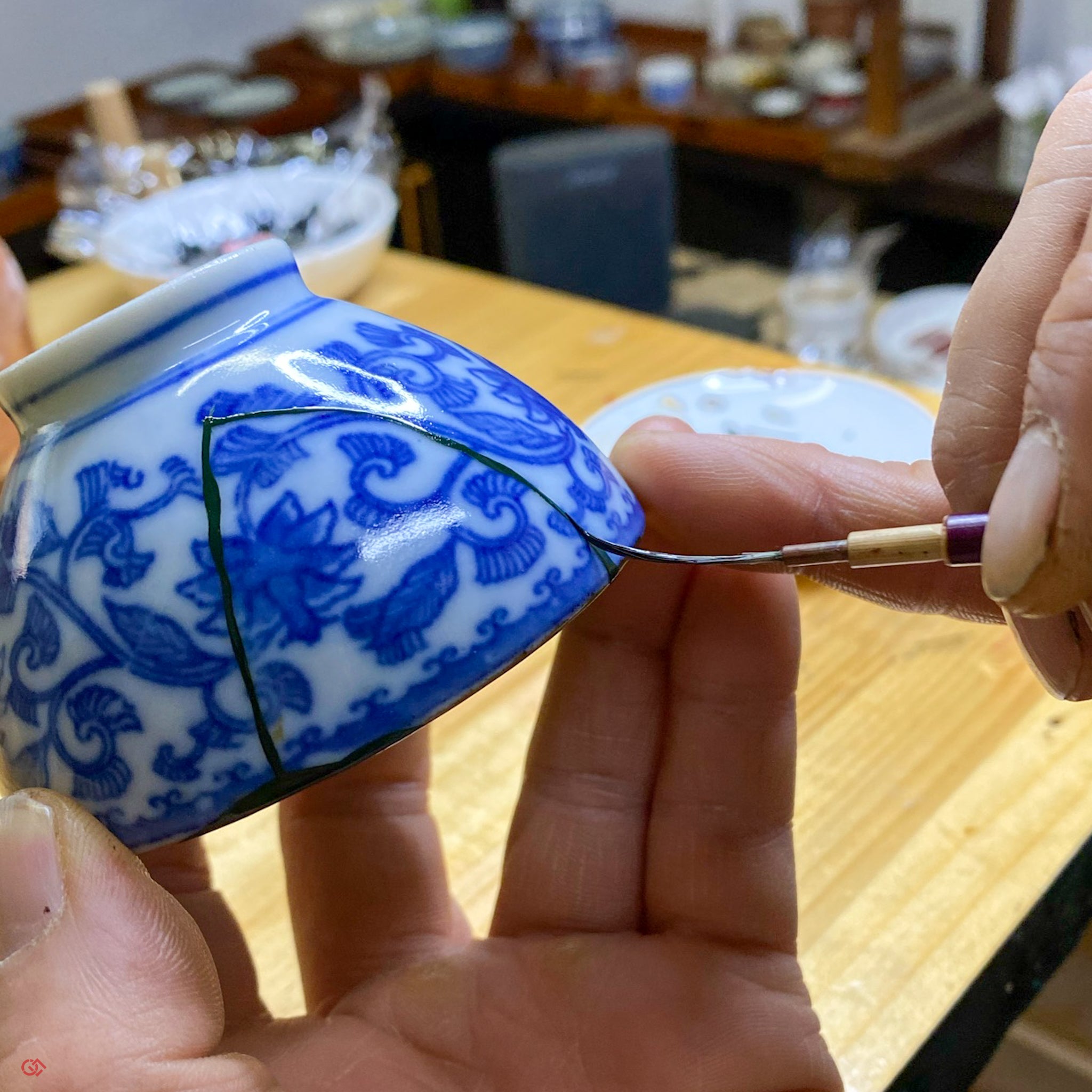 Traditional Kintsugi repair with urushi