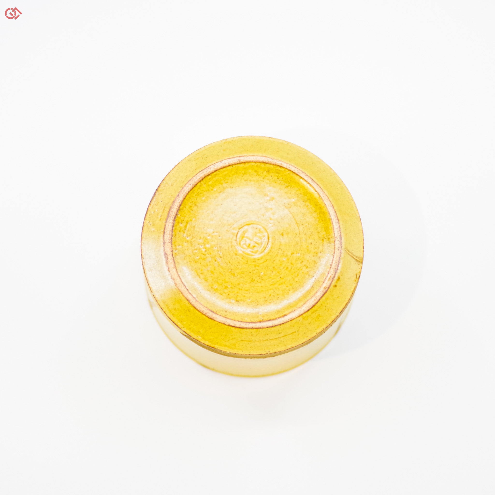 Photo of the bottom of authentic Kintsugi art