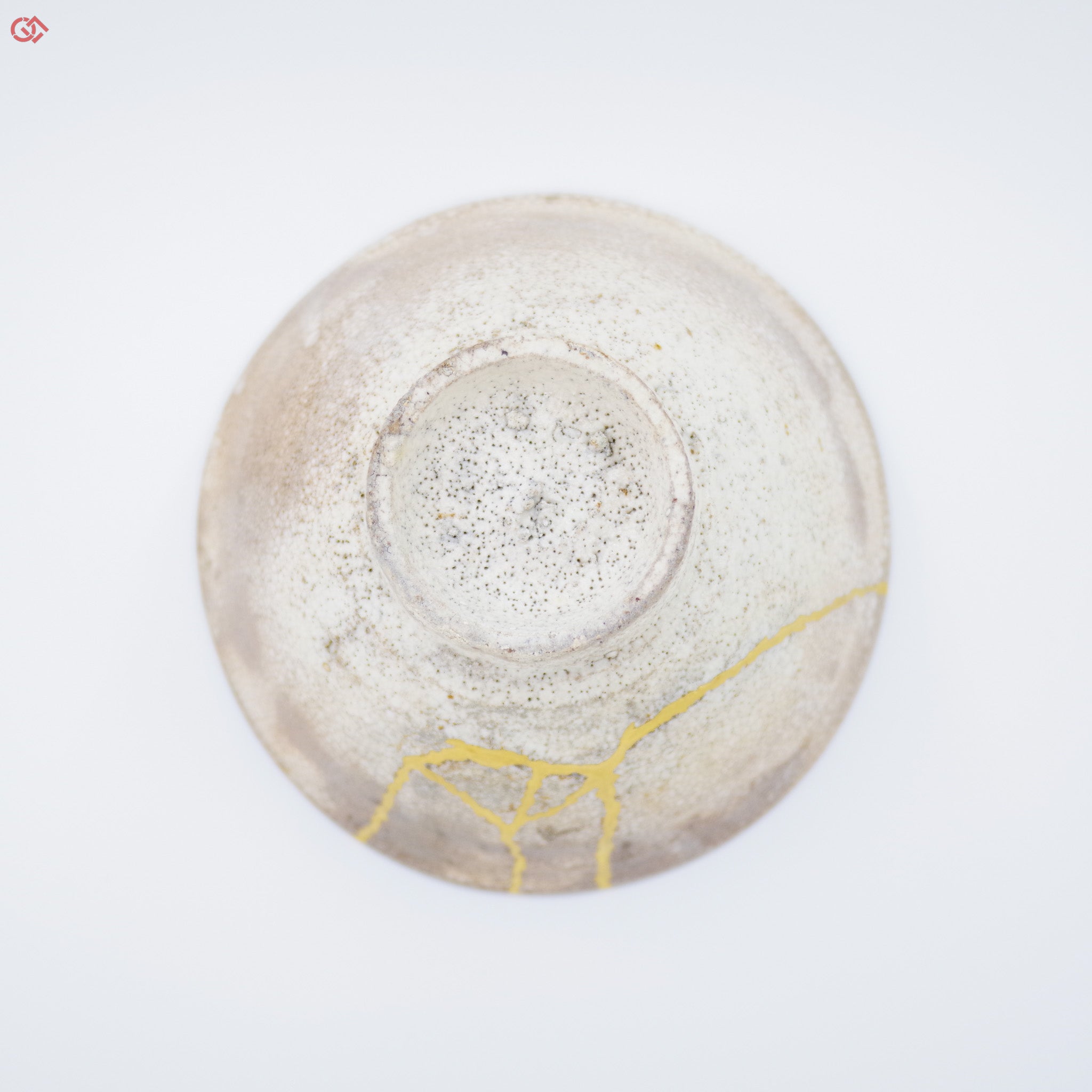 Photo of the bottom of authentic Kintsugi art