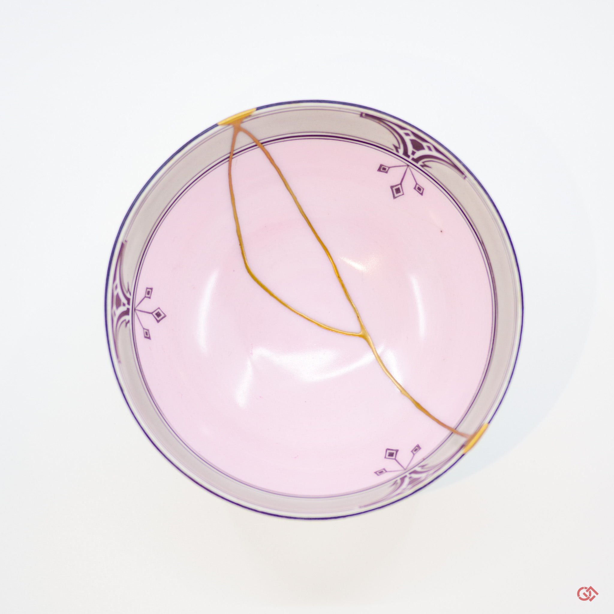 Photo of authentic Kintsugi art from above