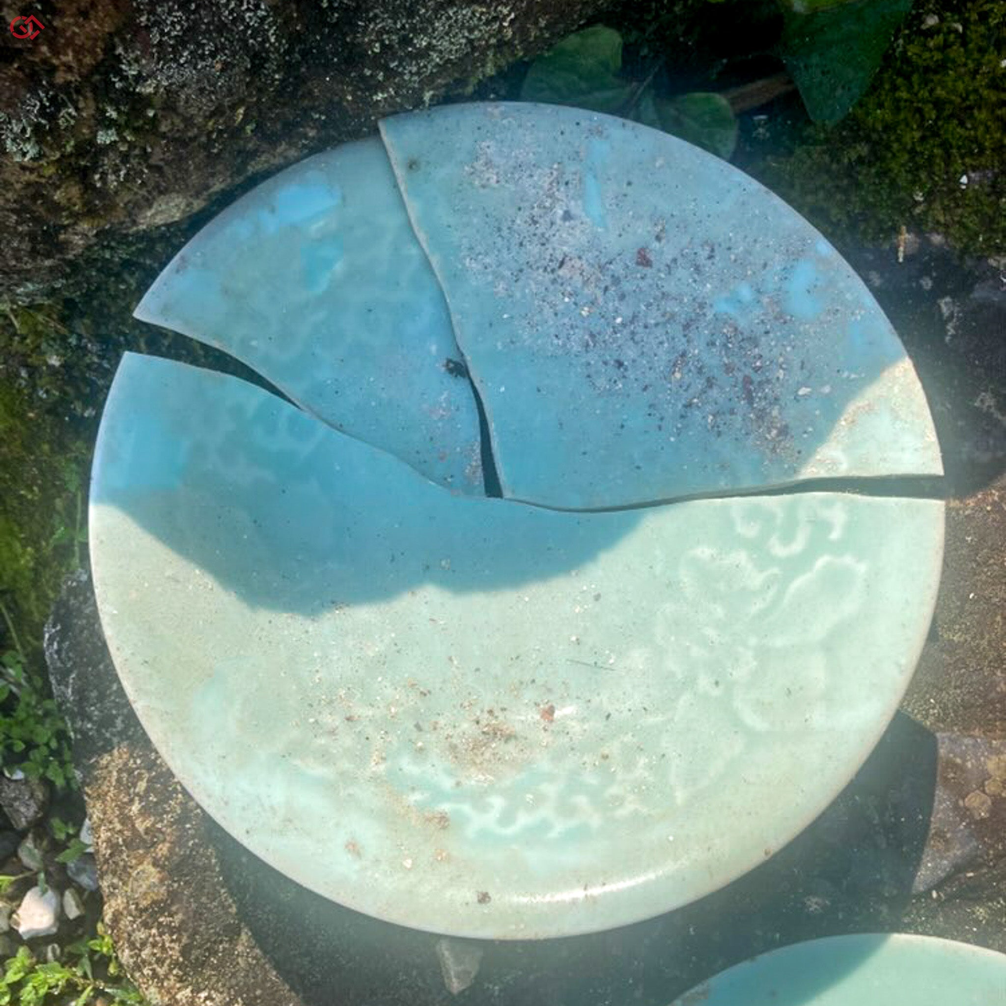 Japanese broken pottery