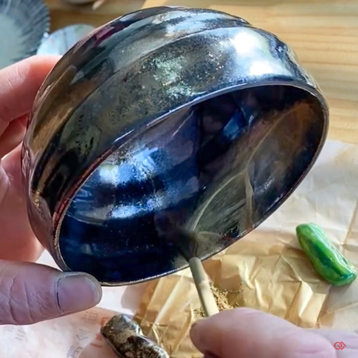 Traditional Kintsugi repair with the 24 karat gold