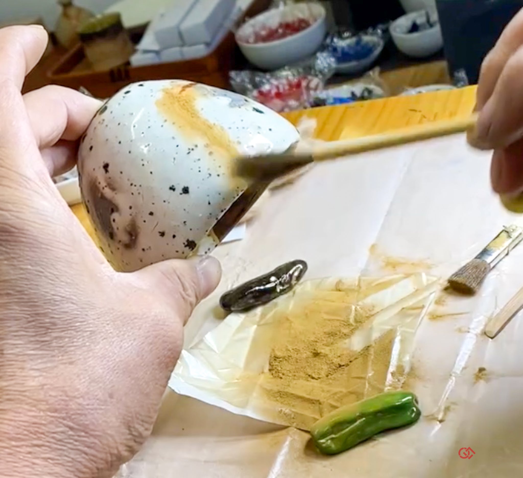 Traditional Kintsugi Repair with the 24k Gold