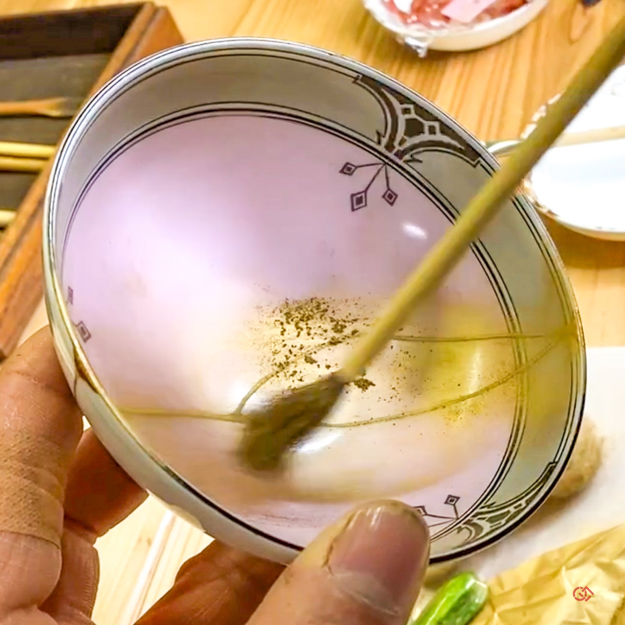 Traditional Kintsugi Repair with the 24k Gold