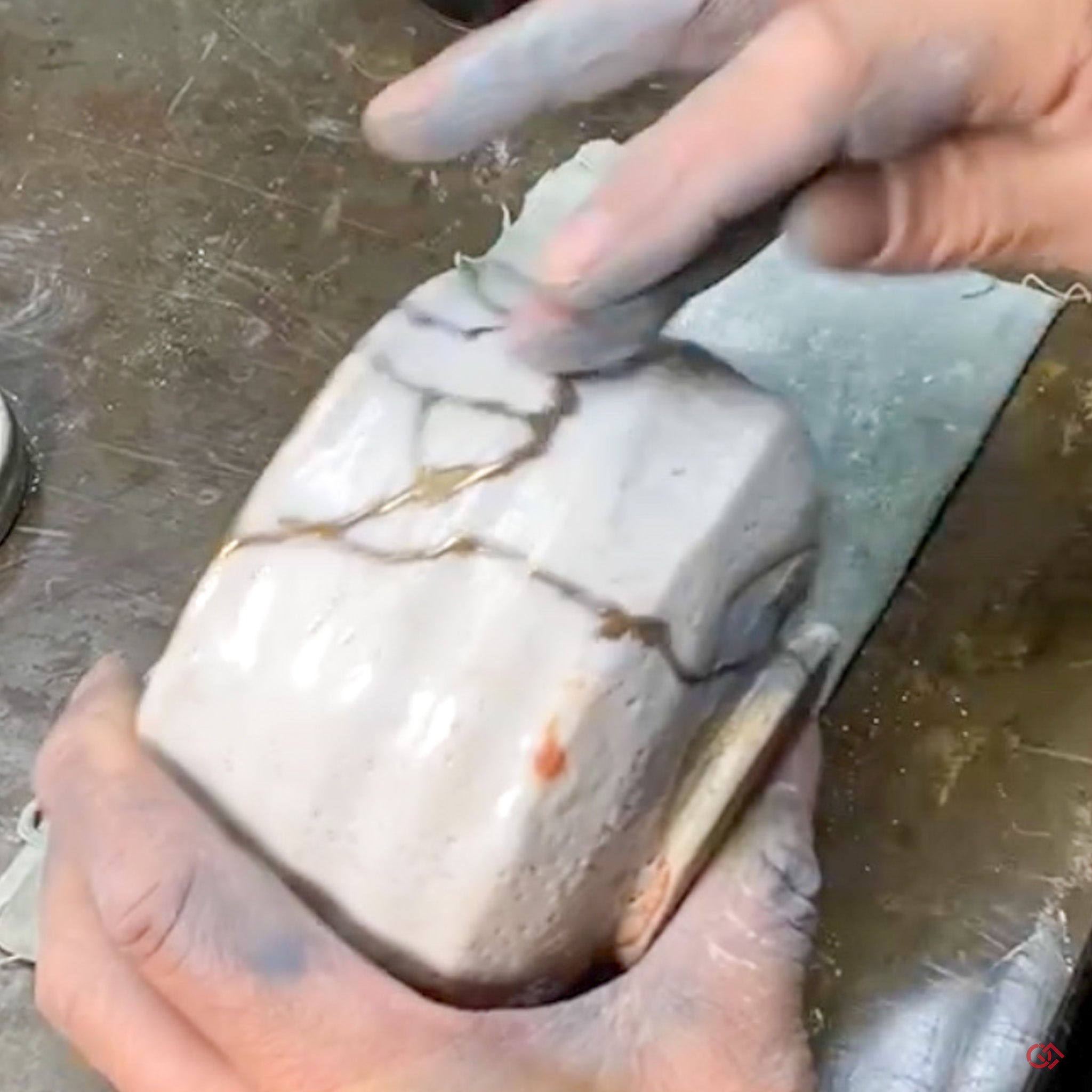 Traditional Kintsugi Repair with the 24k Gold