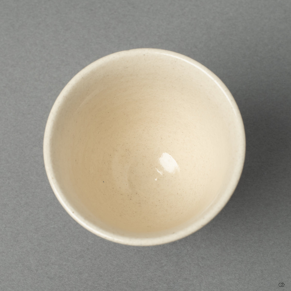 Looking down into the vessel, this top-down view shows the beautiful continuation of both the Kintsugi and the Kawari-nuri Seigaiha patterns on the interior, showcasing the artwork's comprehensive beauty.