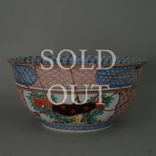Sold-out kintsugi large bowl ceramic of kyoto ware restored with urushi lacquer, pure gold and platinum.