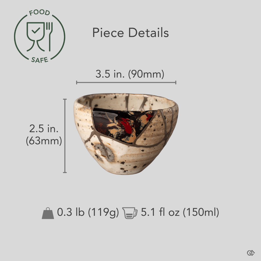 Kintsugi Shigaraki cup with diameter, height, and weight measurements overlaid on the front view, pure silver seams and urushi-e panel visible across the earthy white surface.