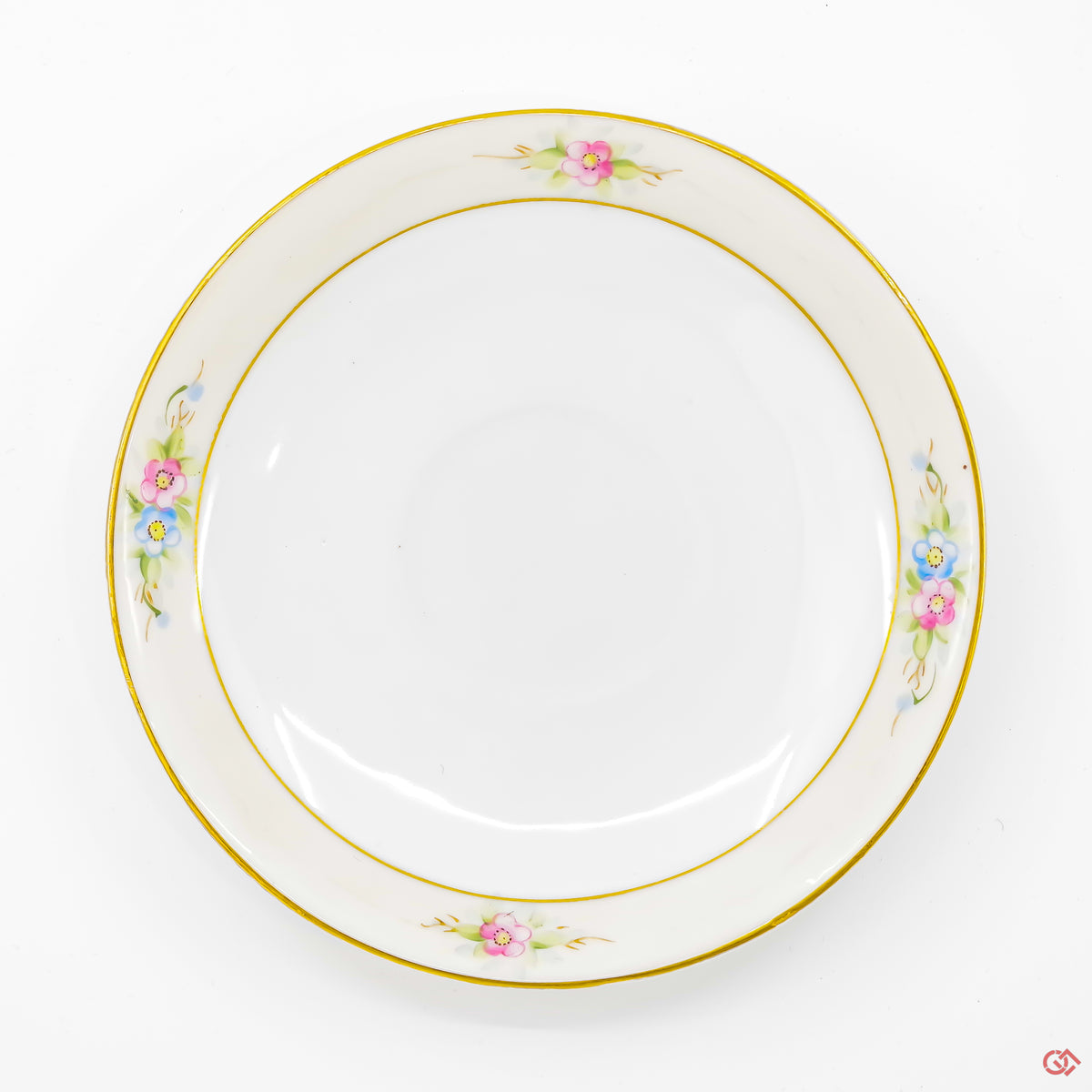 A photo of the bottom of an authentic Kintsugi pottery piece, showing its overall design and features.