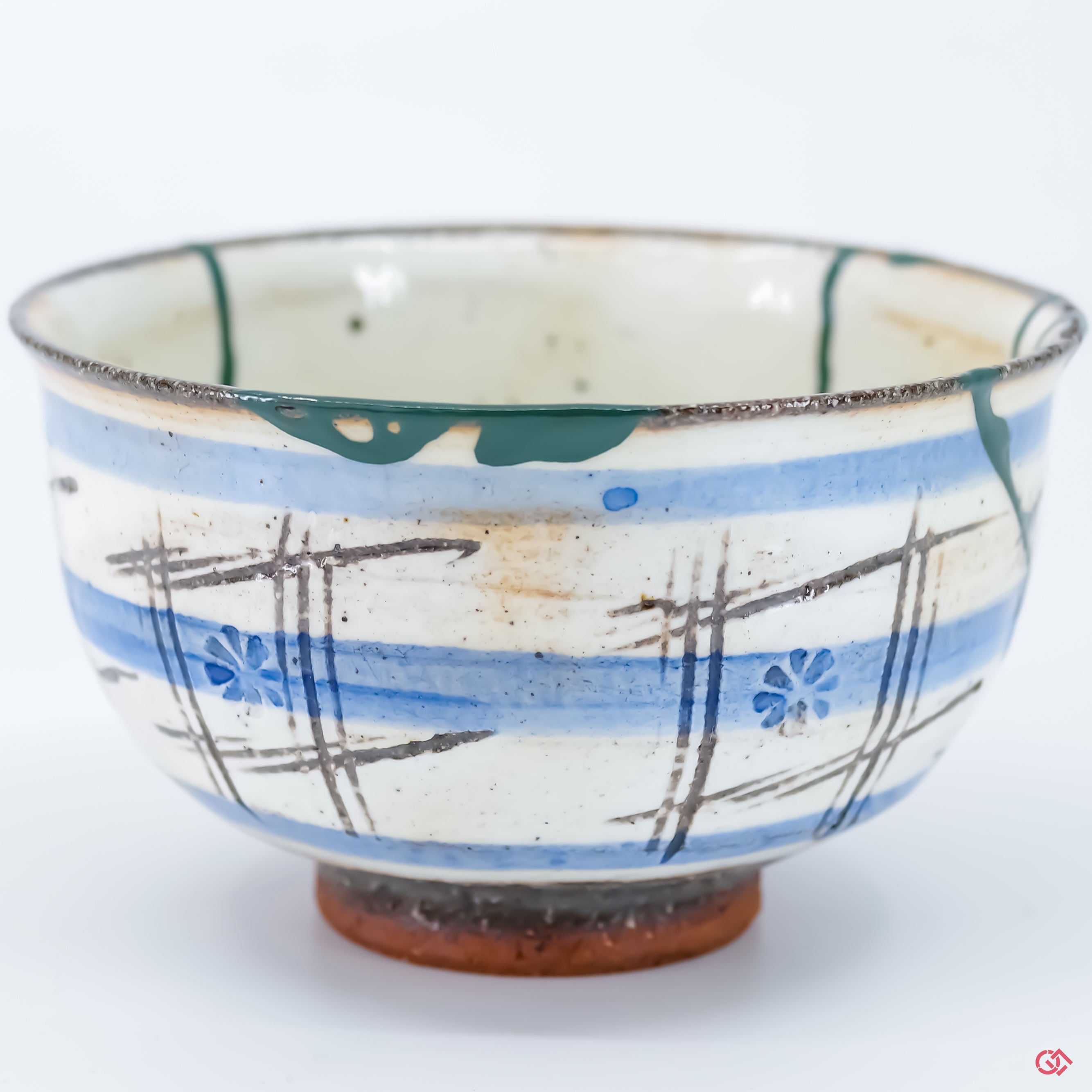 Up-close look at authentic Kintsugi pottery, highlighting intricate details.