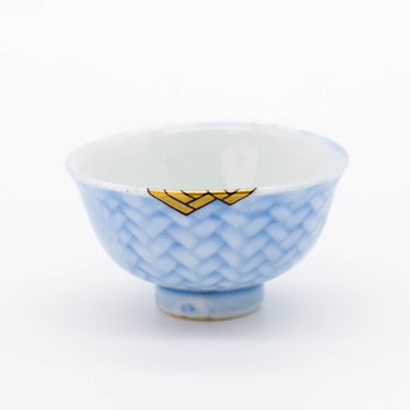 Unique kintsugi antique Imari sake cup Reticulate with intricate woven pattern — thoughtful design and exquisite beauty, praised by on-site buyers from California