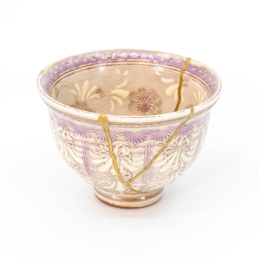 Authentic kintsugi Kyoto ware sake cup Blooming Flowers with hand-painted floral design and 24K gold repair — unique and beautiful craftsmanship, praised by a verified buyer from NSW Australia