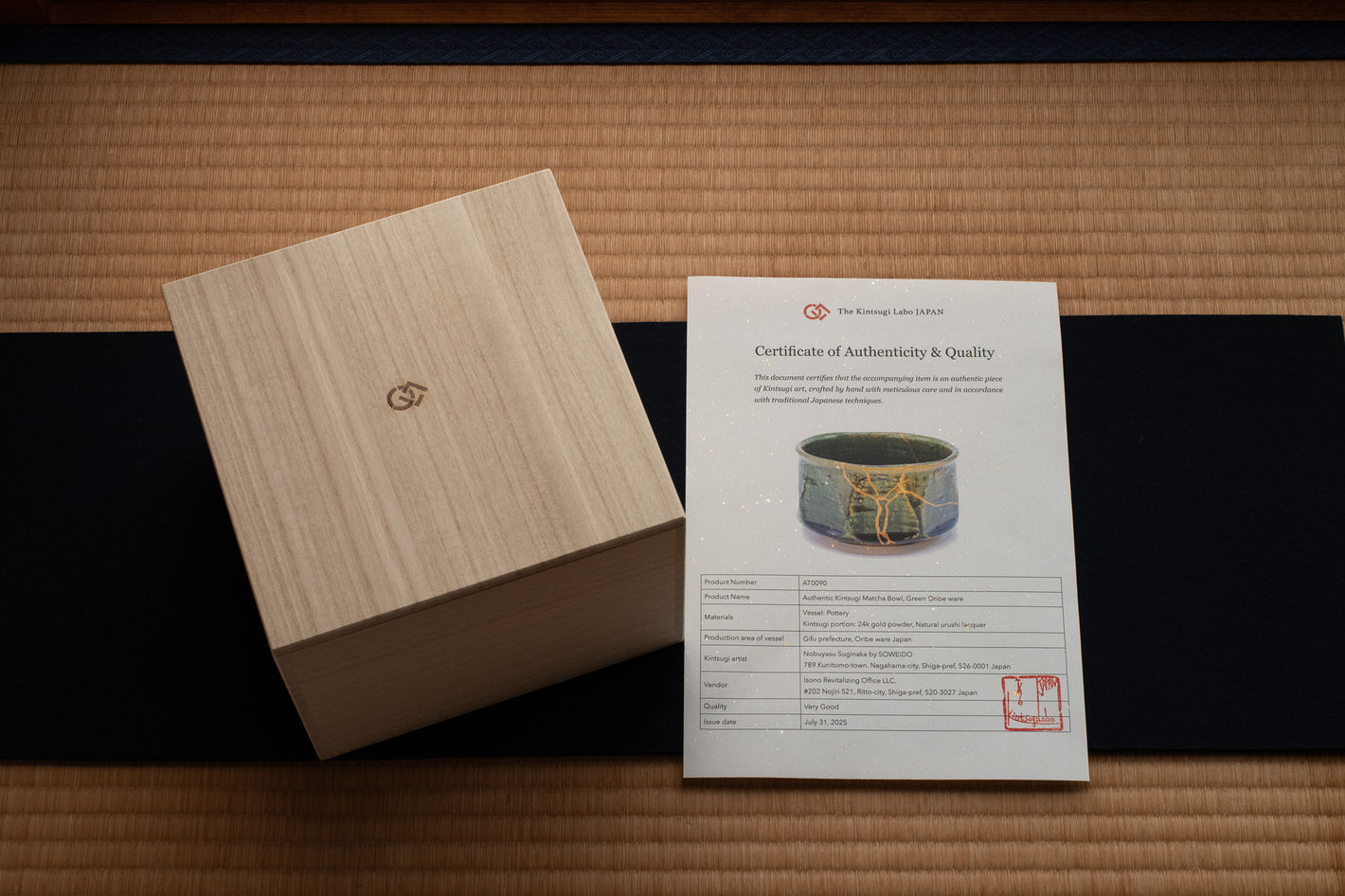 kintsugi-paulownia-box-authenticity-certificate-tatami-display__PID:26904fc4-1d88-410c-af02-c77f94825c0b