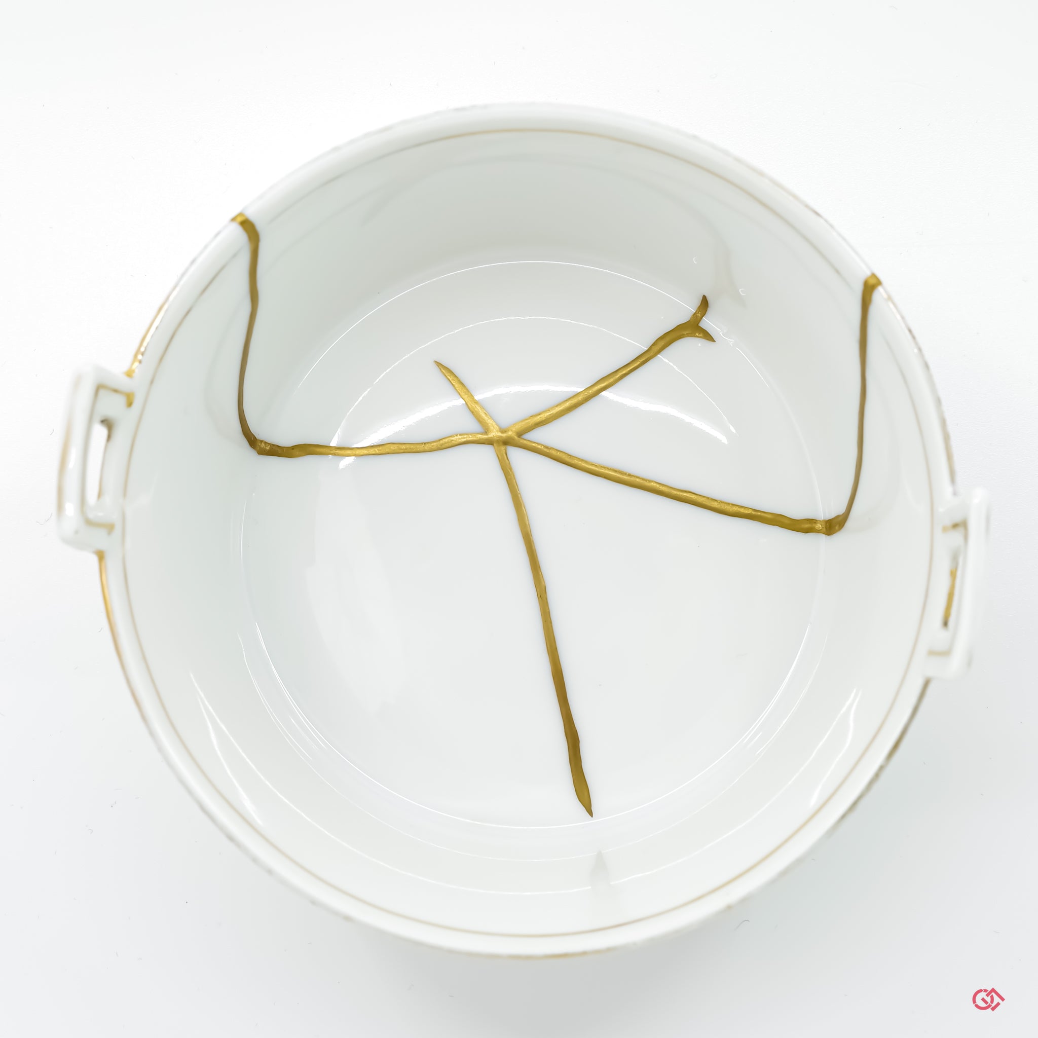 Top view of handcrafted Kintsugi pottery, showcasing design and craftsmanship.