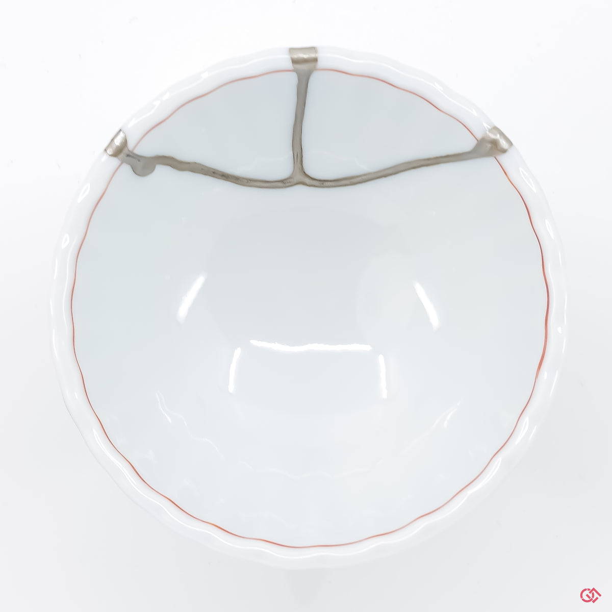 Photo of the top side of an authentic Kintsugi pottery, showing its overall design and features
