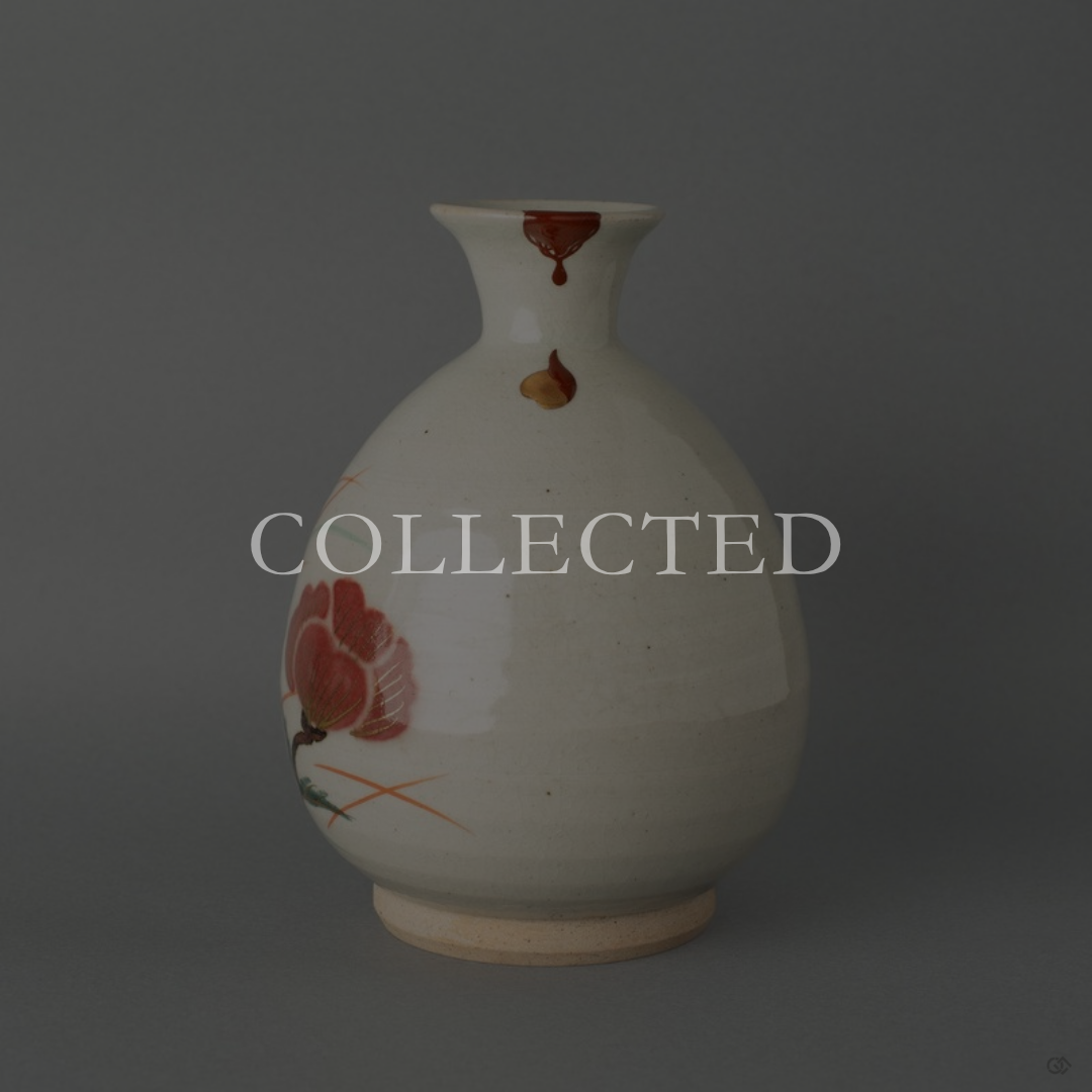 Kyoto ware tokkuri restored with vermilion iro-urushitsugi kintsugi and a 24K gold maki-e droplet, front view. Collected.