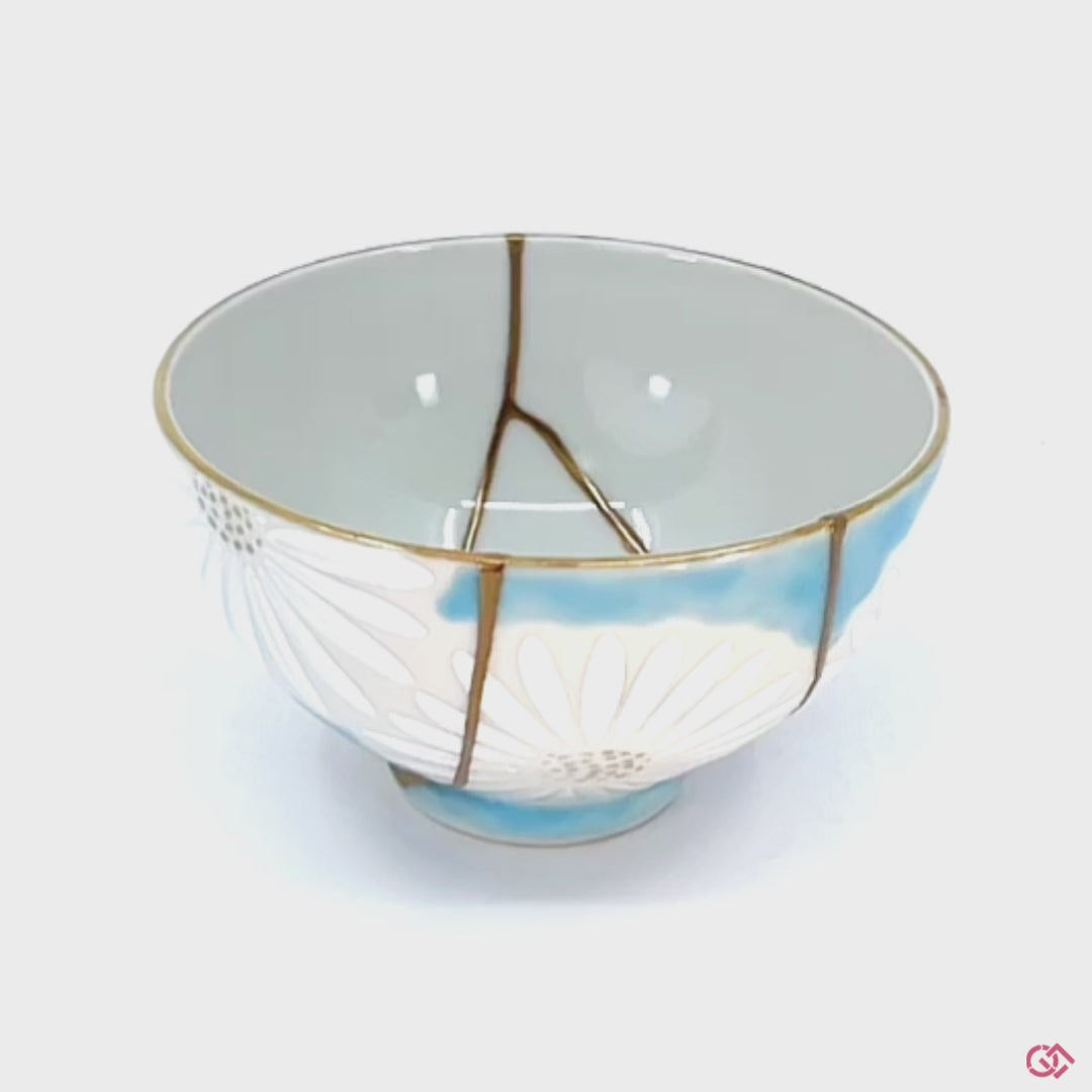 360-degree view of Authentic Kintsugi potery