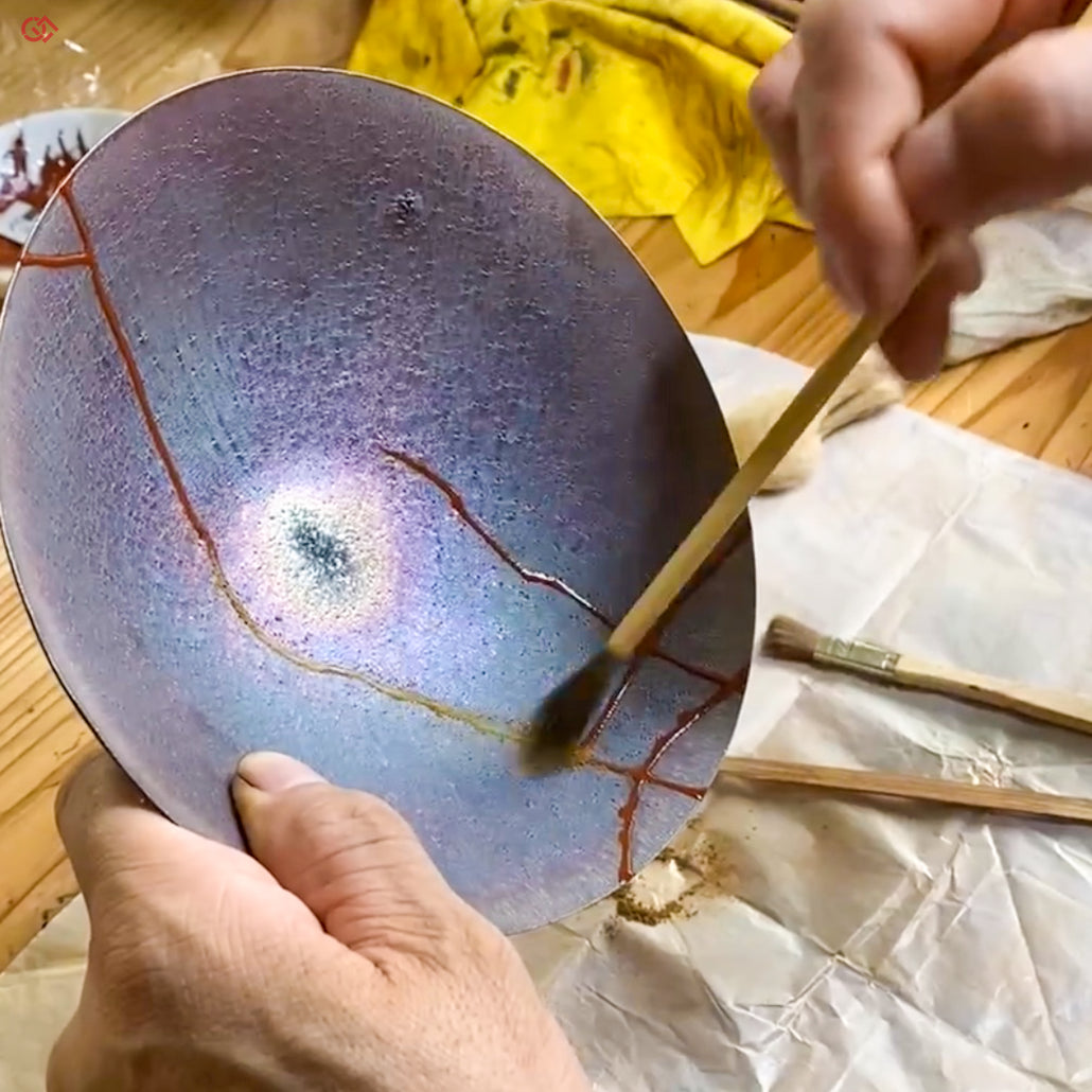 Traditional Kintsugi Repair with the 24k Gold