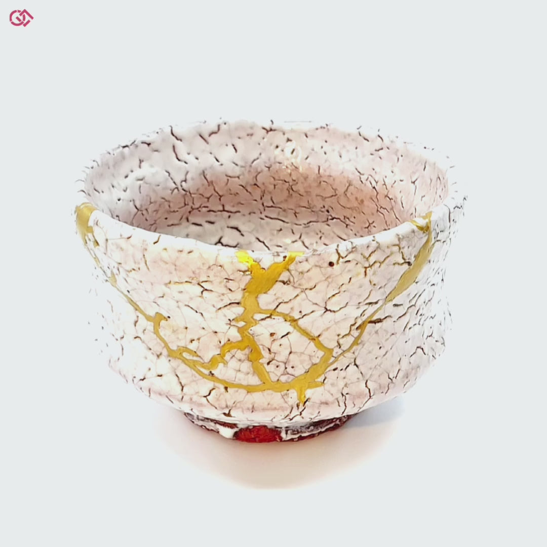 360-degree view of authentic Japanese Kintsugi art