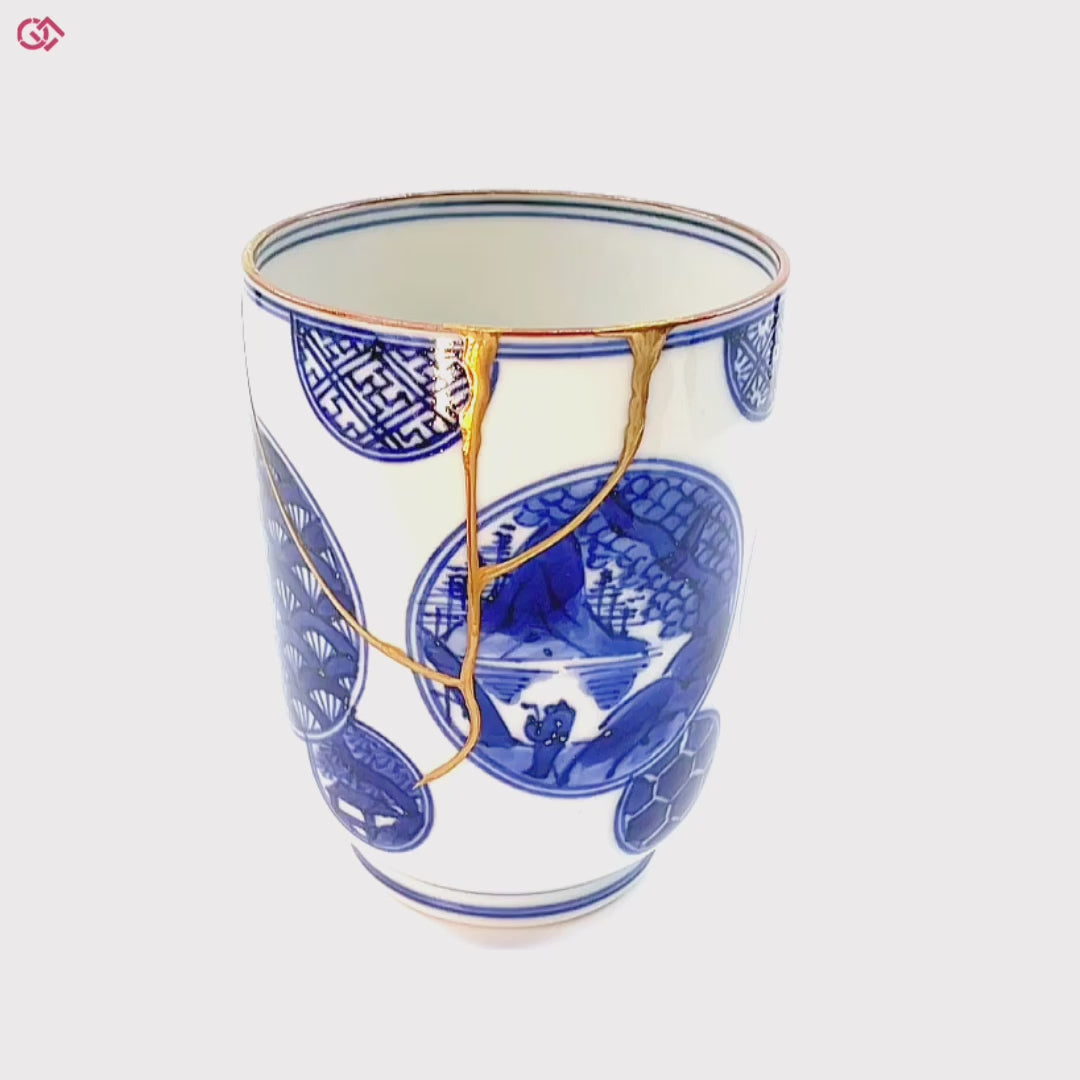 360-degree view of authentic Japanese Kintsugi art