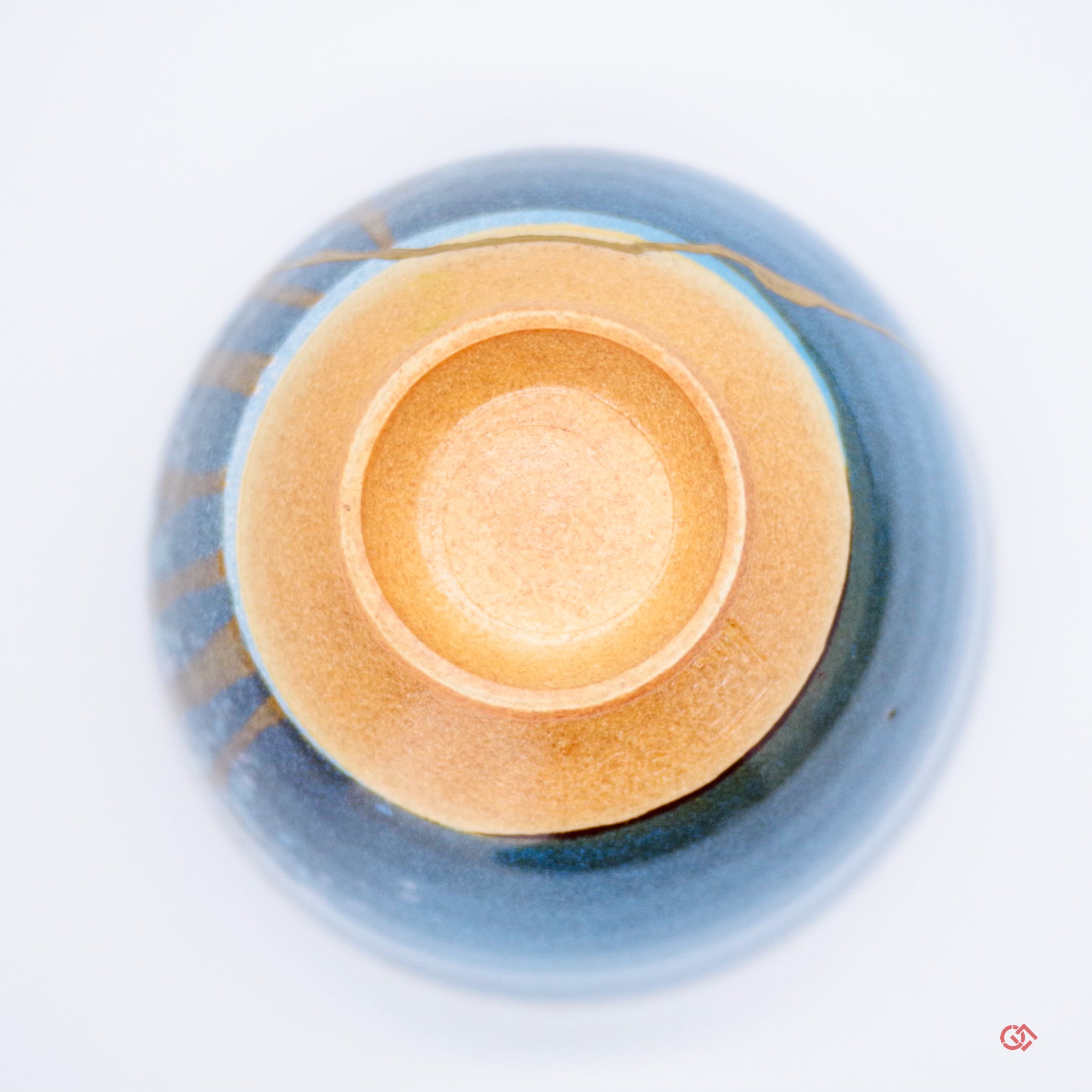 Youkoya Authentic 24k Kintsugi Bowl - Hand-Crafted in Shigaraki, Japan -  Real 24k Gold - Perfect for Traditional Matcha Tea - One of a Kind Piece of
