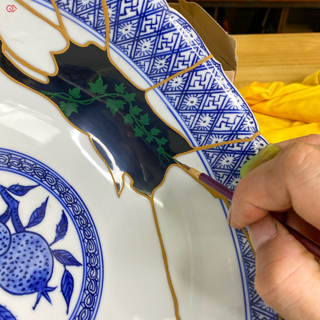 Traditional Kintsugi Repair with Urushi lacquer.