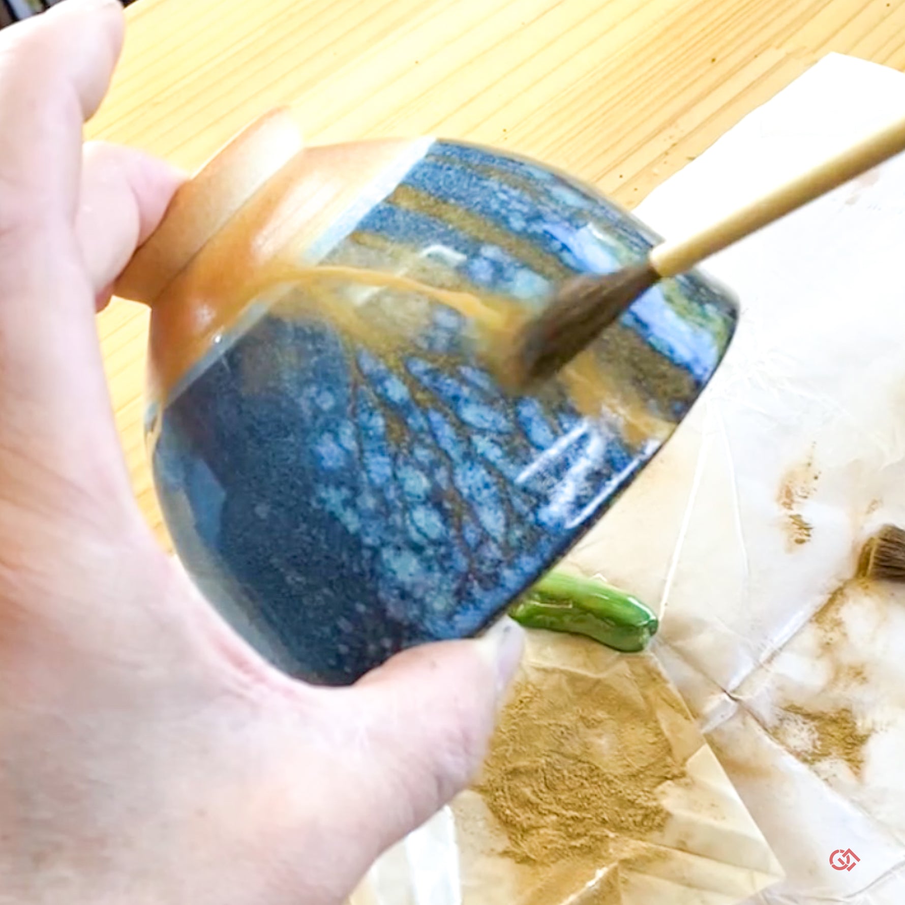 Traditional Kintsugi Repair with the 24k Gold